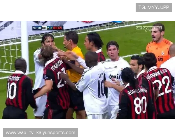 国际米兰盯C罗式老将，挑战与机遇并存