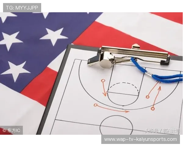 无球跑动撕裂整条防线